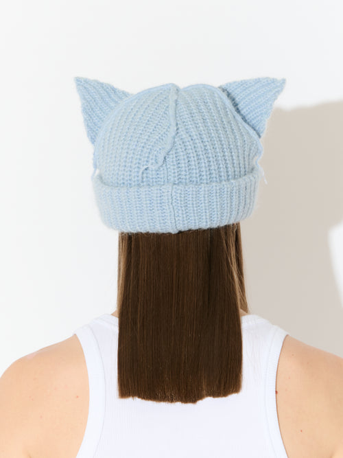 CHUNKY EARS BEANIE EXCLUSIVE in SKY BLUE