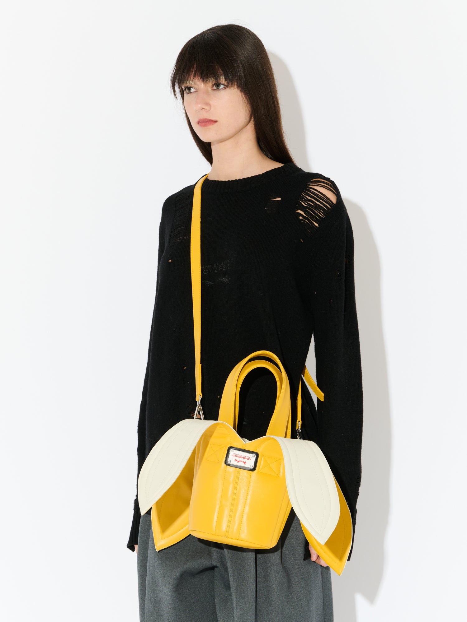 l*l様 CHARLESJEFFREYLOVERBOYChunkyRabbitB BANANA BUCKET BAG in YELLOW ECRU – Charles Jeffrey Loverboy