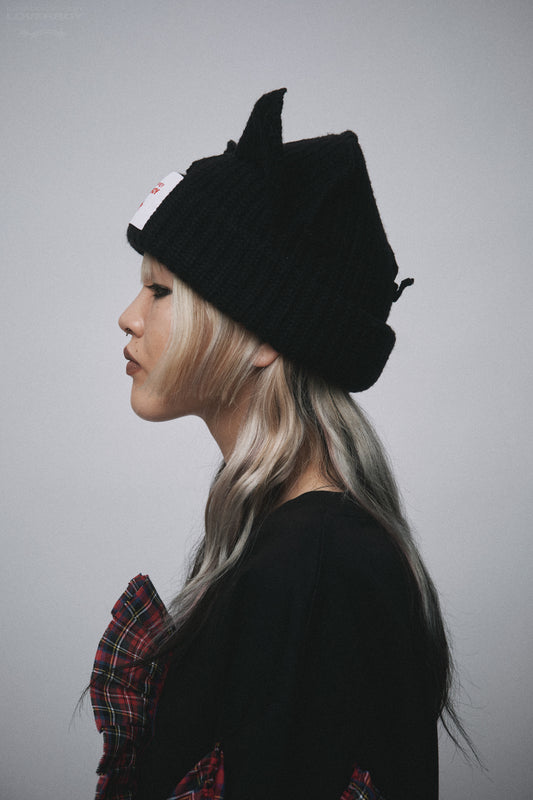 CHUNKY EARS BEANIE in BLACK