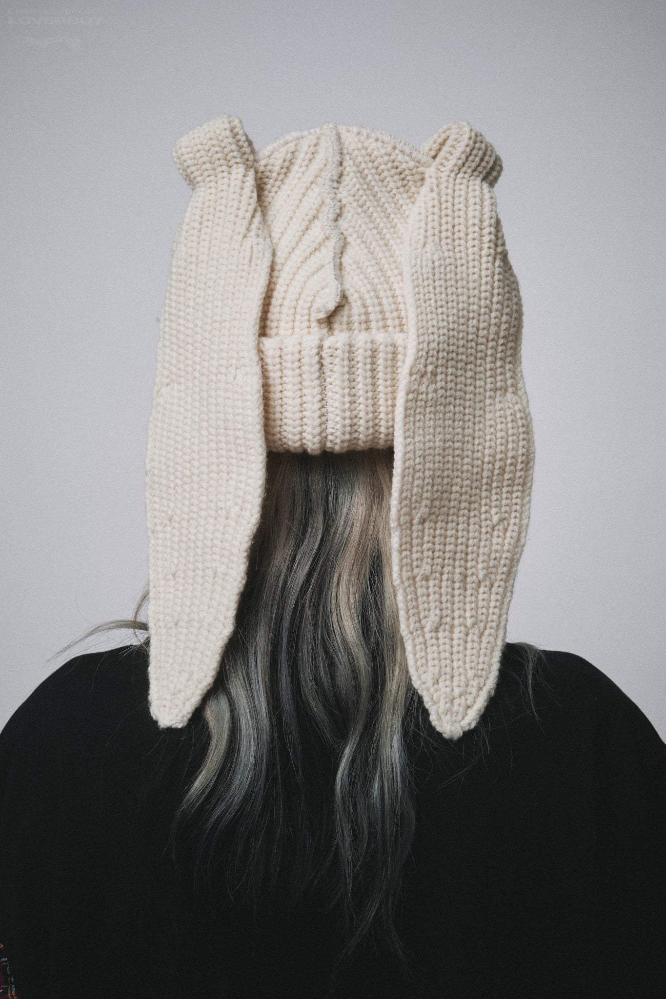 CHUNKY RABBIT BEANIE in ECRU – Charles Jeffrey Loverboy