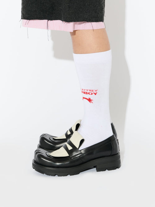 BANANA MOCCASIN MOGGIES in BLACK WHITE