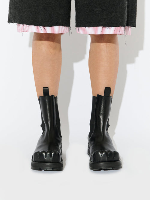 CHELSEA MOGGIES in BLACK