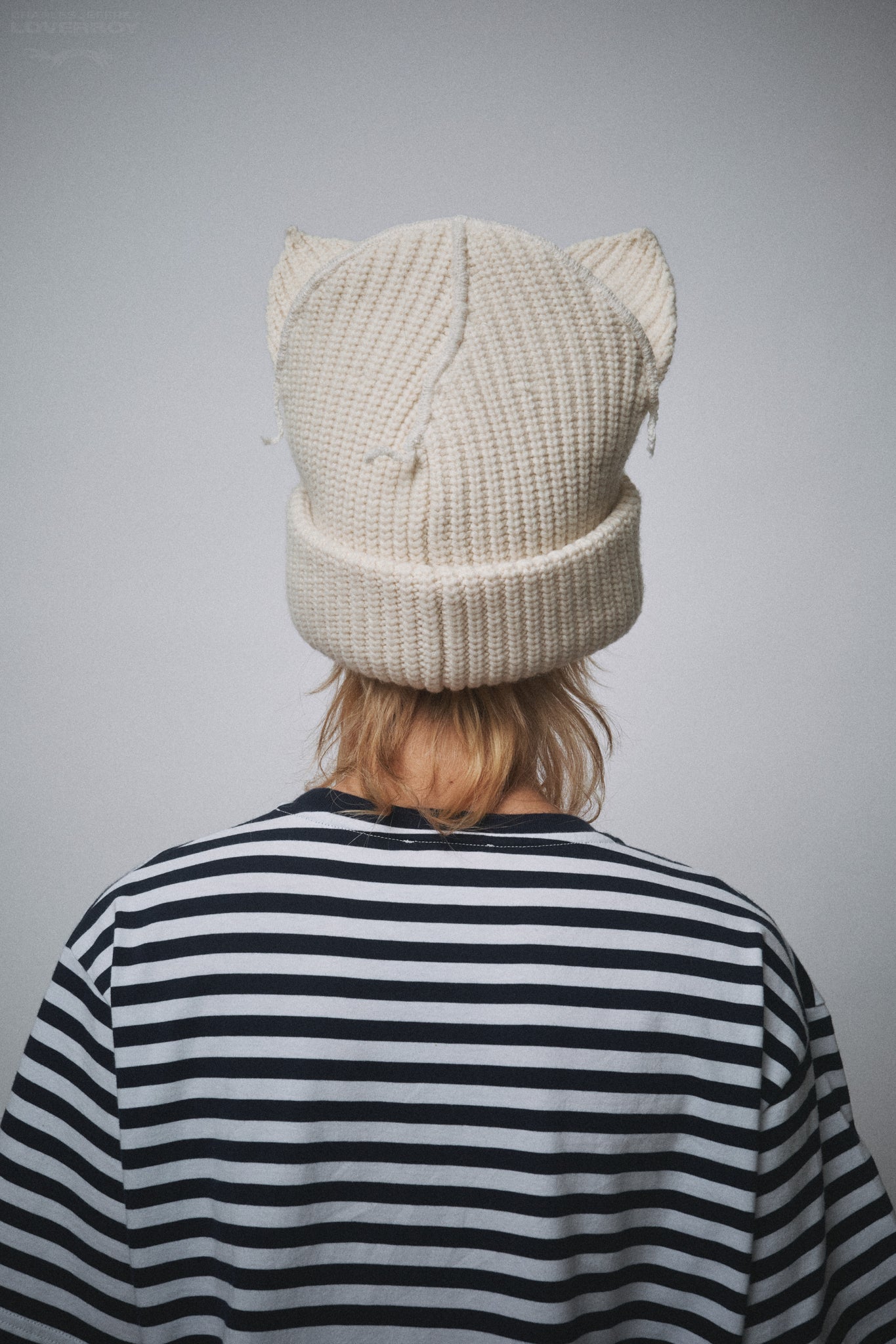 SUPERSIZED CHUNKY EARS BEANIE in ECRU – Charles Jeffrey Loverboy