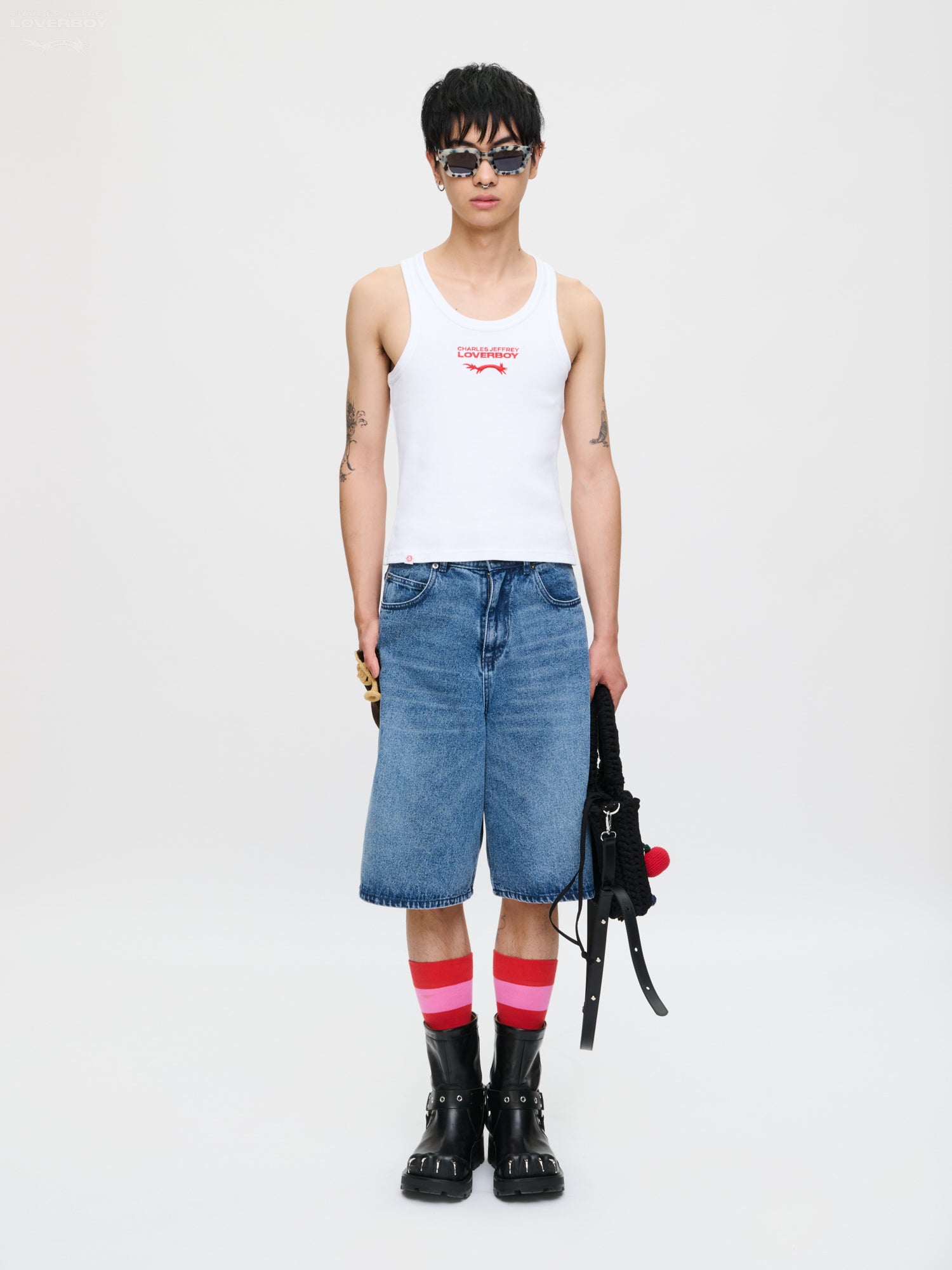 WIDE DENIM SHORTS WITH CROCHET TRUMPET in WASHED DENIM – Charles