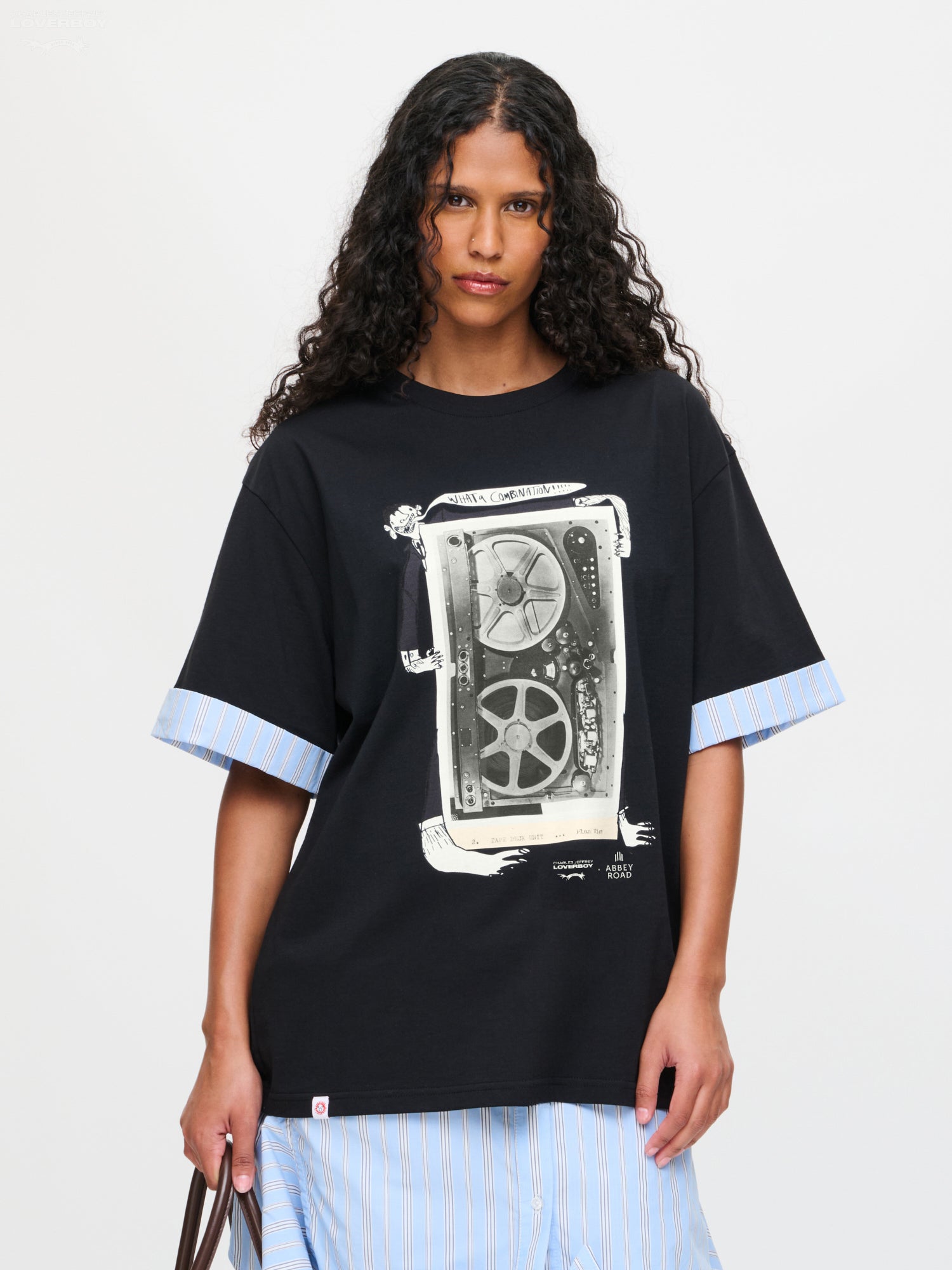 ABBEY ROAD TURN UP TEE in BLACK BLUE