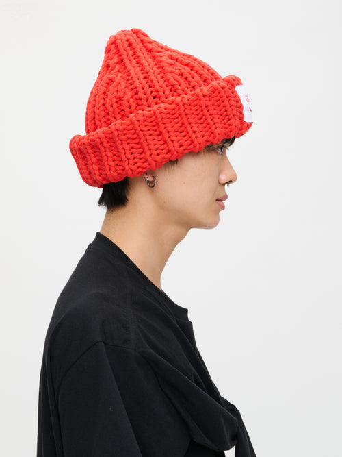 CHUBBY BEANIE EXCLUSIVE in RED | Charles Jeffrey Loverboy