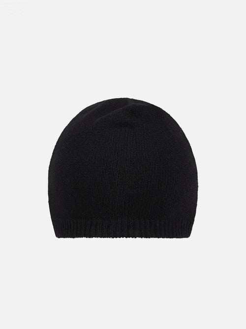 CREST RIB BEANIE in BLACK