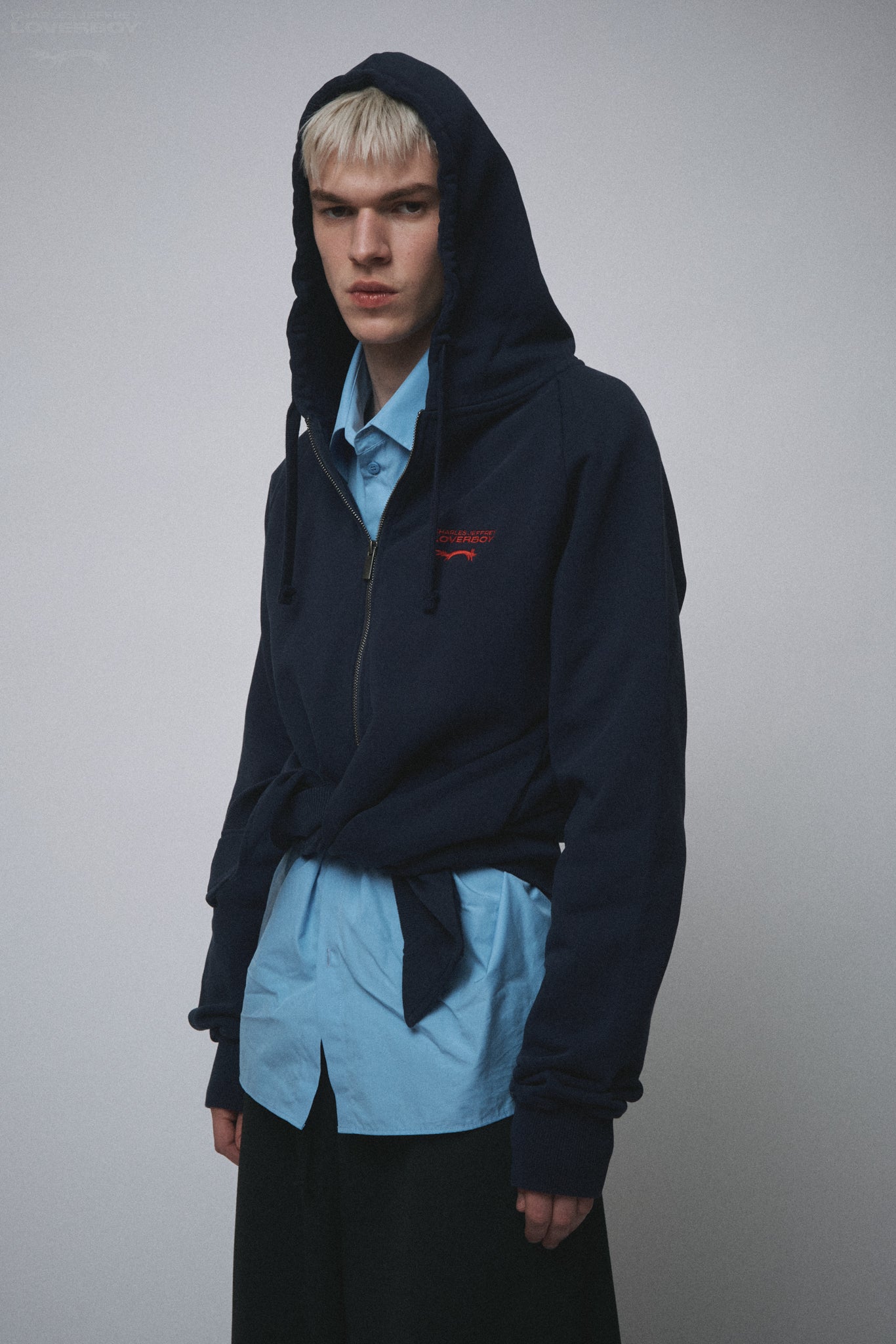 ALL TIED UP HOODY in NAVY
