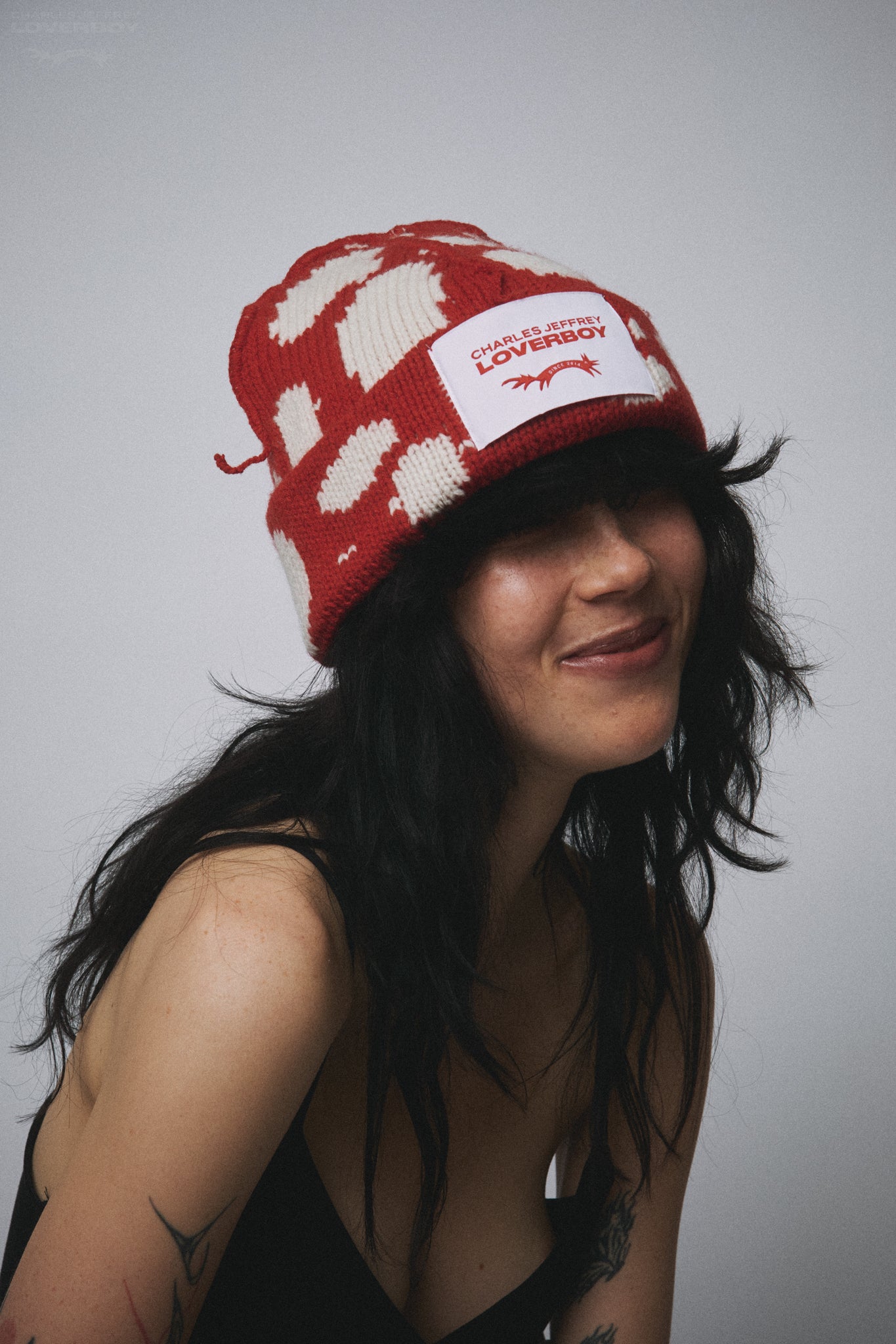 POLKA DOT BEANIE in RED ECRU