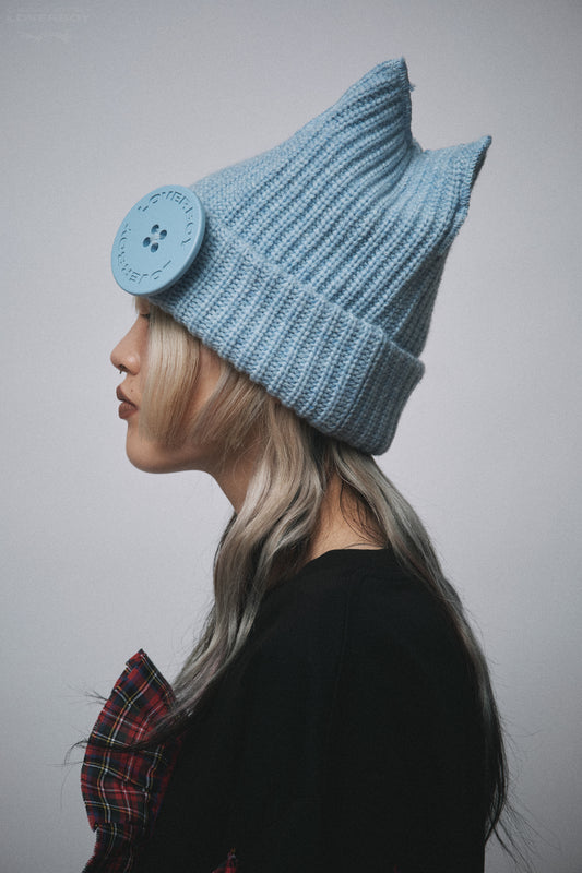 BOX BEANIE in LIGHT BLUE