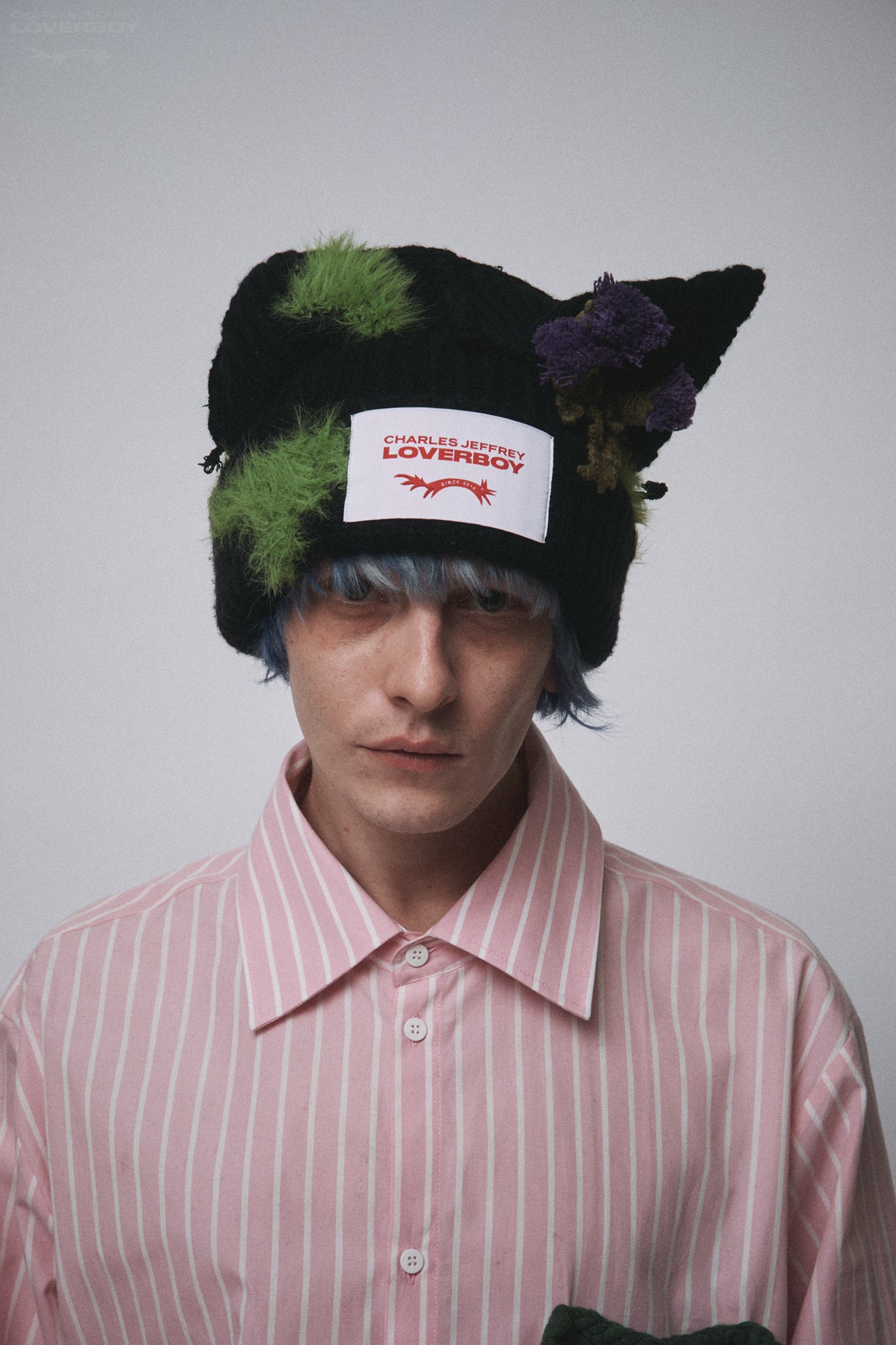 ARTISANAL BEANIE WITH THISTLES in BLACK GREEN PURPLE