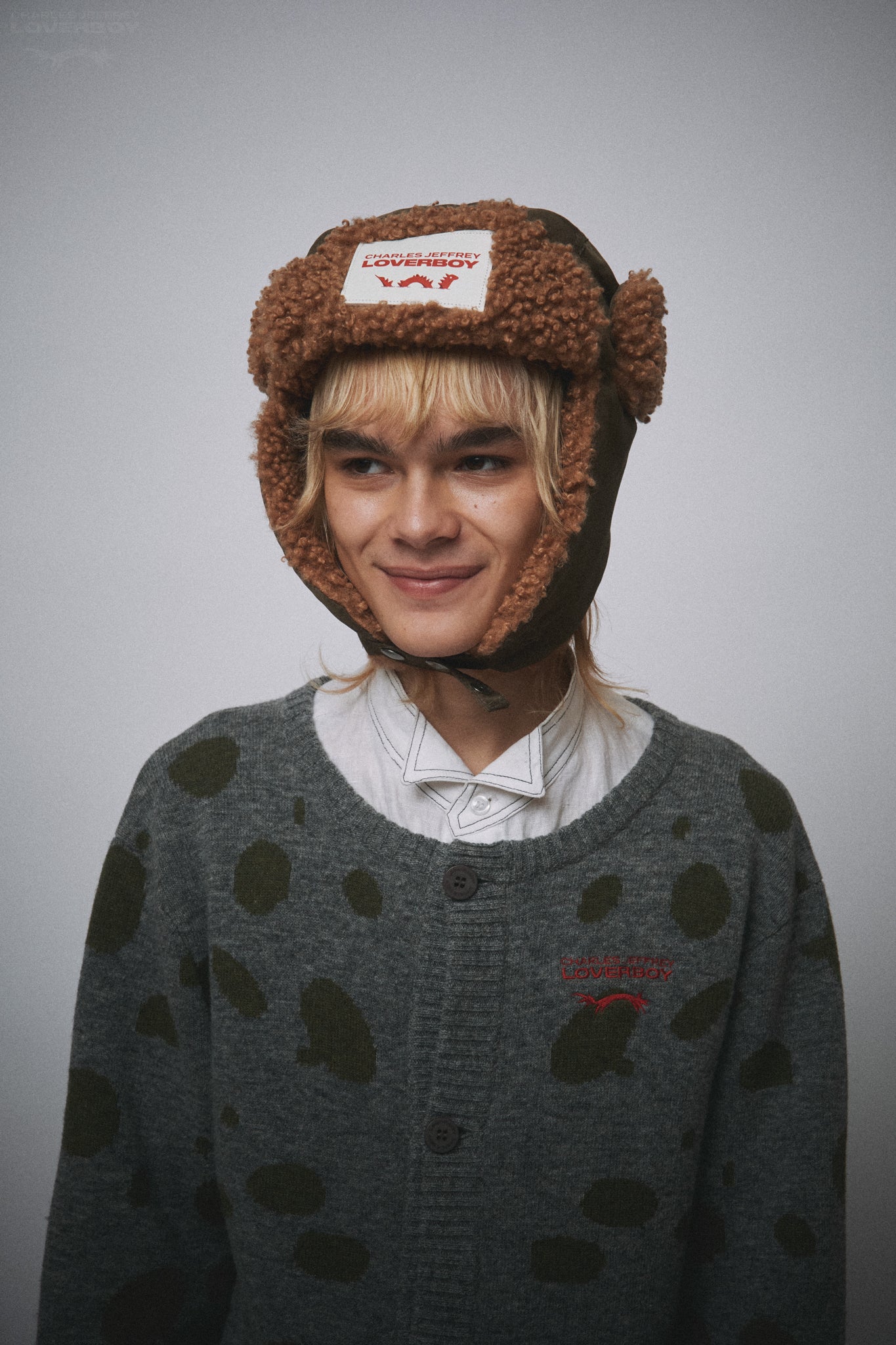 TRAPPER HAT in KHAKI BROWN