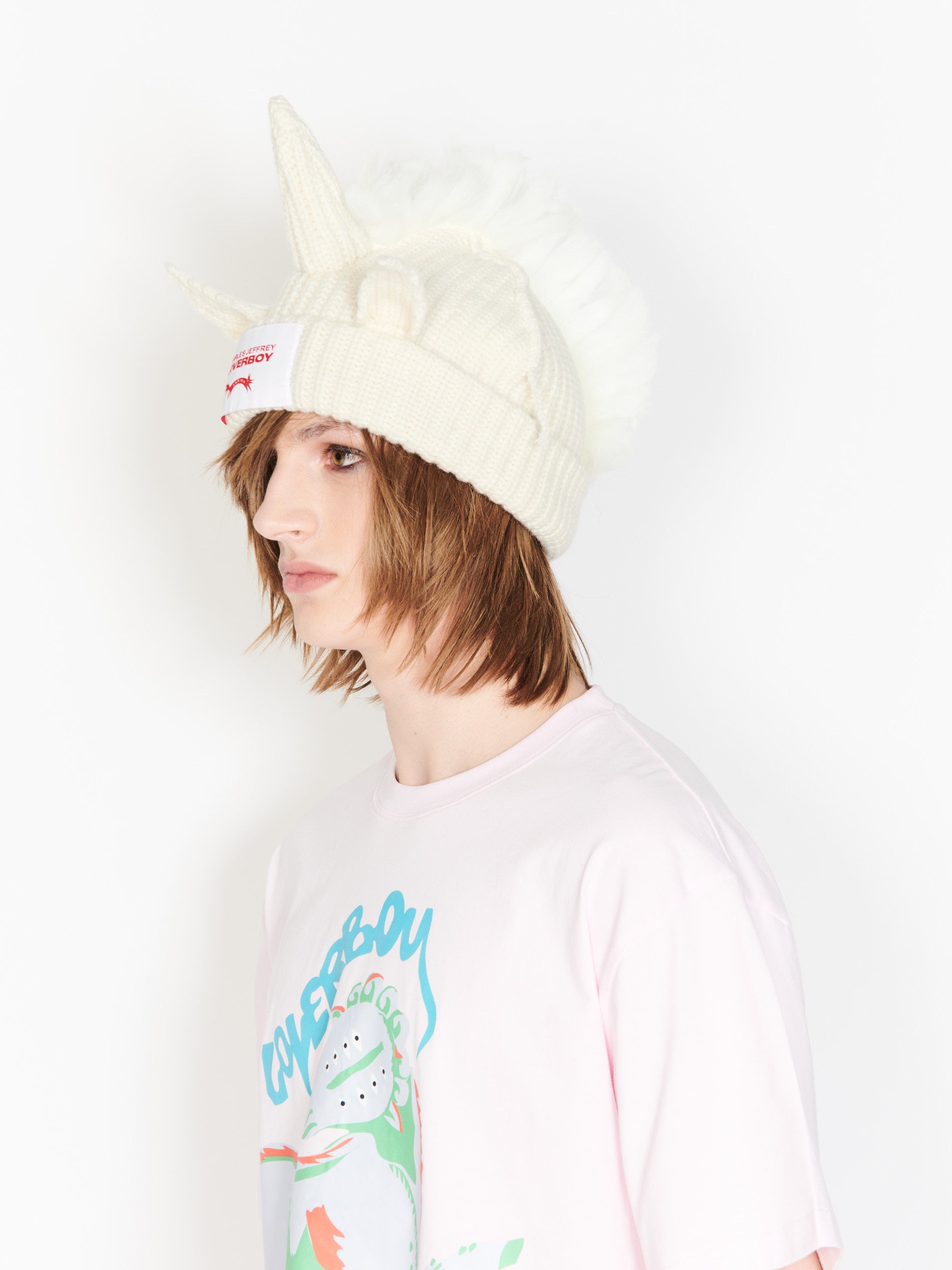 NWT Palace Love Me Heart Logo Jacquard Knit Beanie White Men's DS SS22  AUTHENTIC | eBay