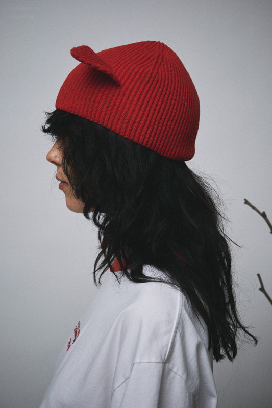 EARS RIB BEANIE in RED