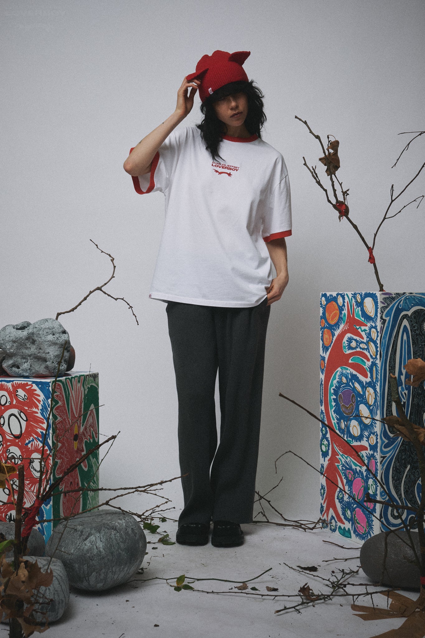 LOGO TEE in WHITE RED